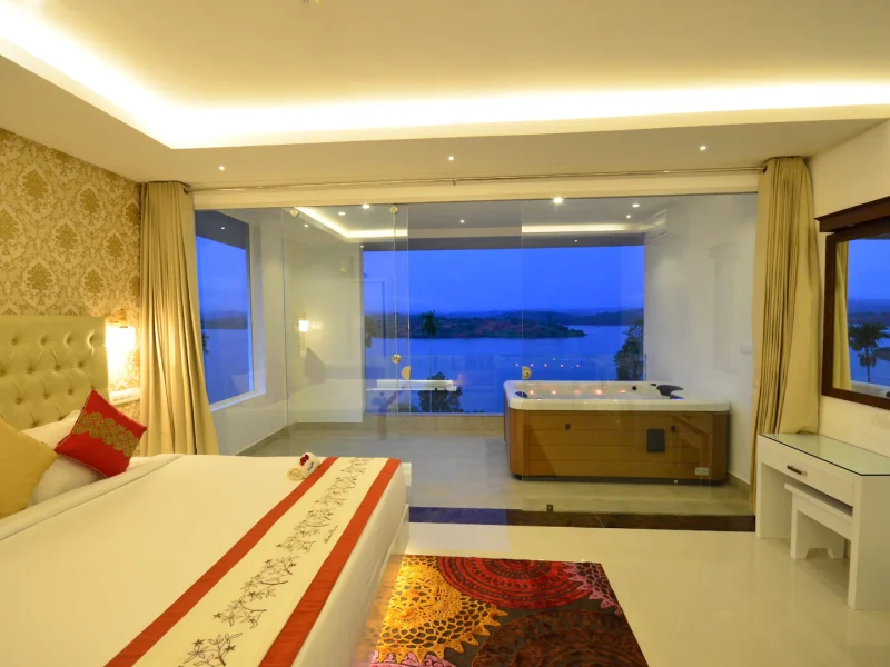 Executive Jacuzzi Suite