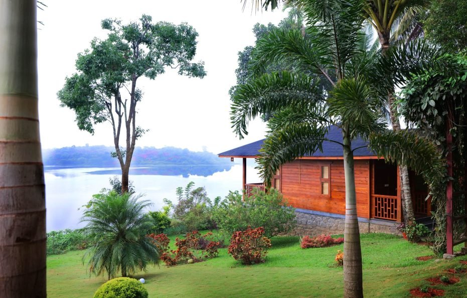Waterfront Royale
