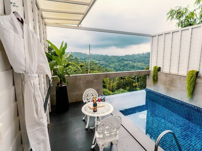Honeymoon Pool Villa