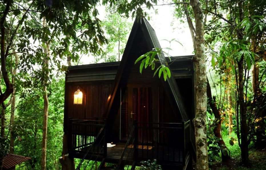 Romantic Hut