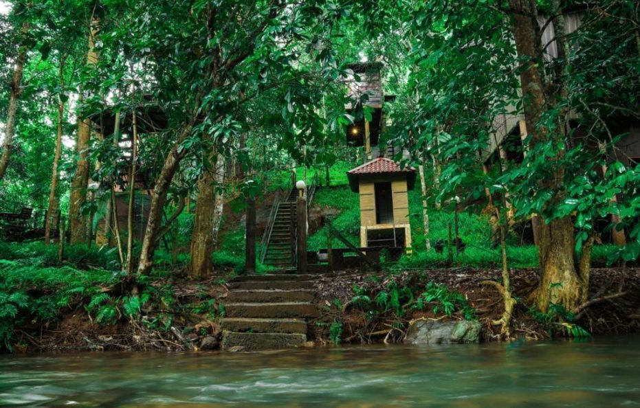 Romantic Hut