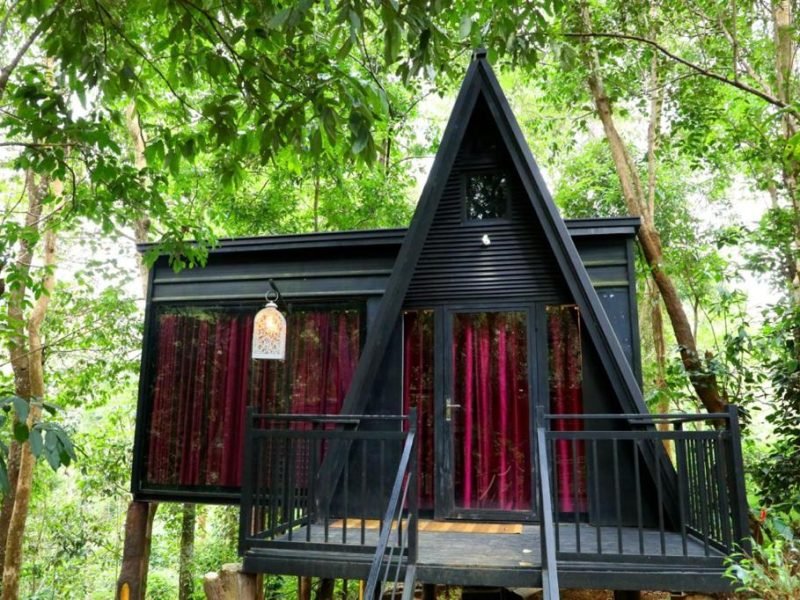Romantic Hut