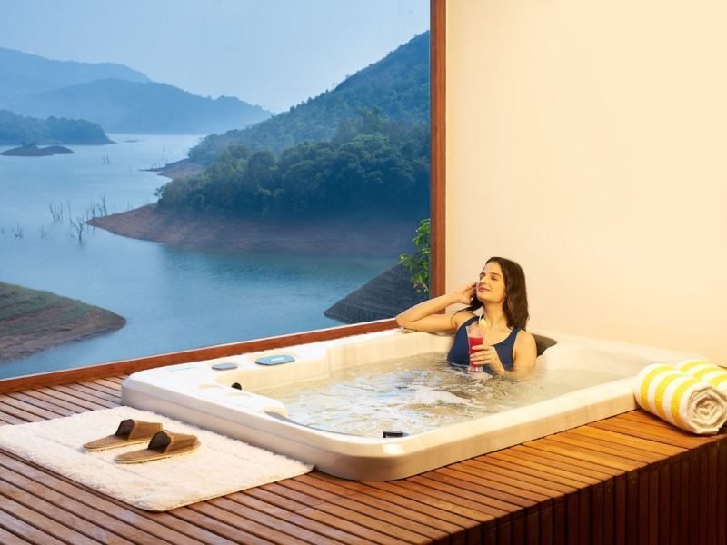 Luxury Jacuzzi Villa